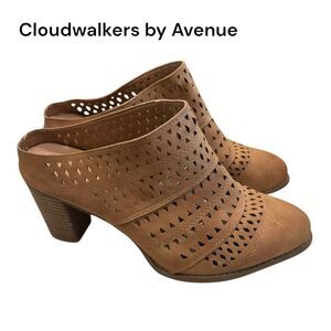 Avenue Cloudwalkers Baxter Women's Cut Out Heeled Clogs 11 11W Wide